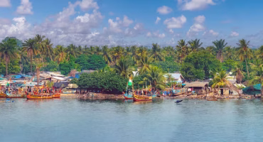 ncl-ivory-coast-cruise-abidjan-beach-town